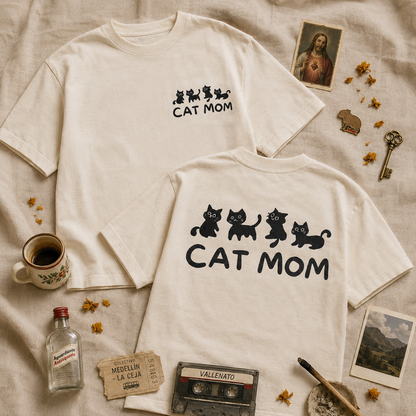 Camiseta MALA MAÑA Cat Mom — cuatro gatitos negros en línea